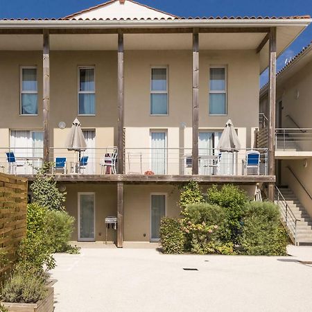 Residence Odalys Le Petit Pont Hourtin Exteriér fotografie